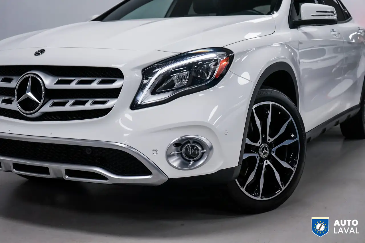 Mercedes-Benz GLA fotografie Mercedes-Benz GLA