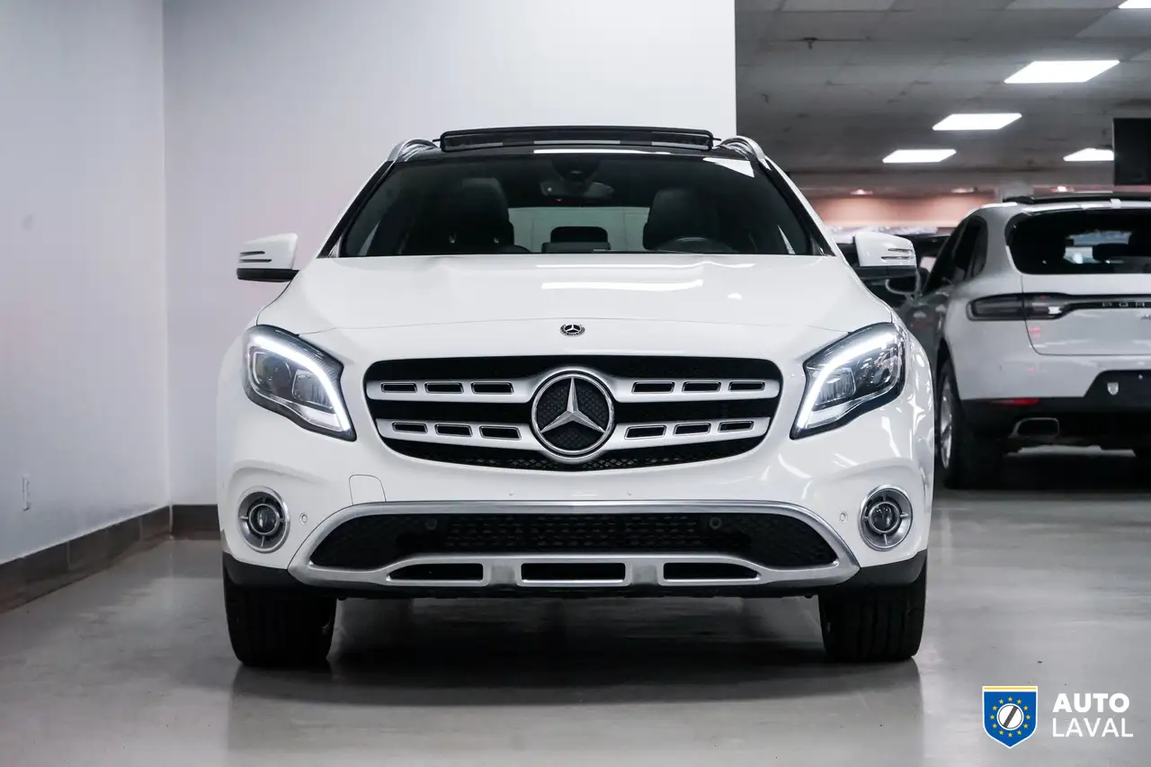 Mercedes-Benz GLA fotografie Mercedes-Benz GLA