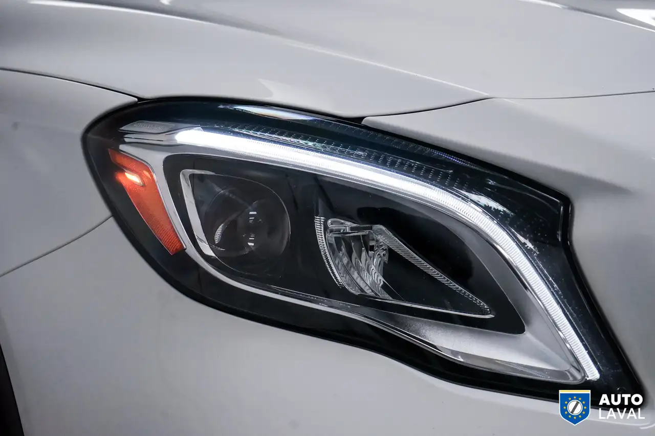 Mercedes-Benz GLA fotografie Mercedes-Benz GLA