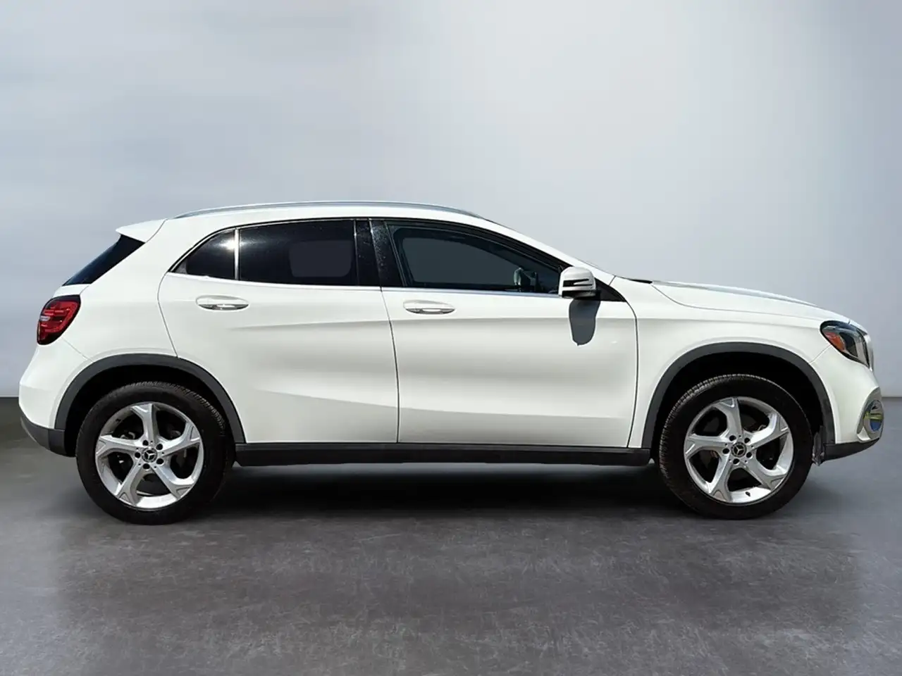 Mercedes-Benz GLA fotografie Mercedes-Benz GLA