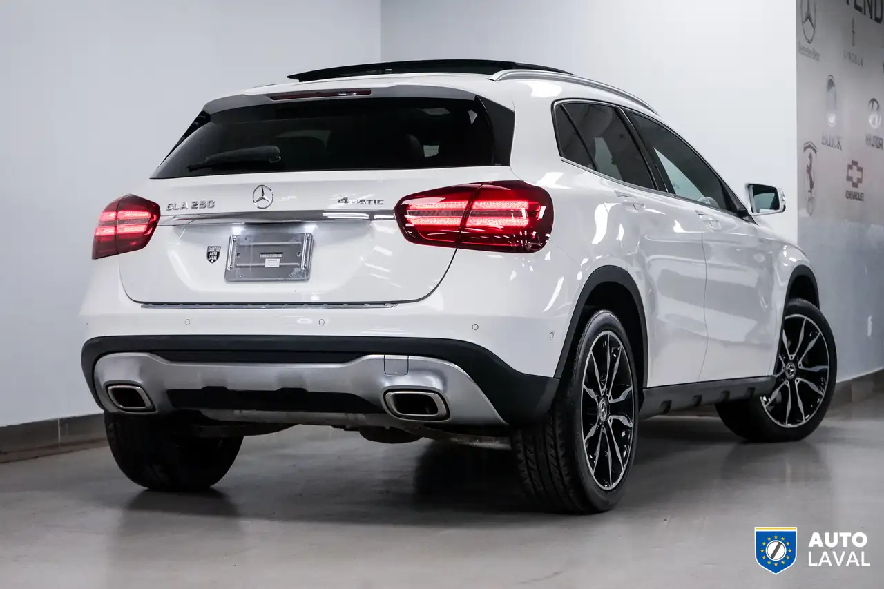 Mercedes-Benz GLA fotografie Mercedes-Benz GLA