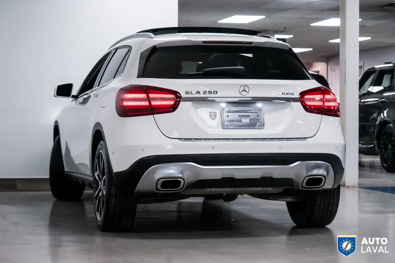 Mercedes-Benz GLA fotografie Mercedes-Benz GLA
