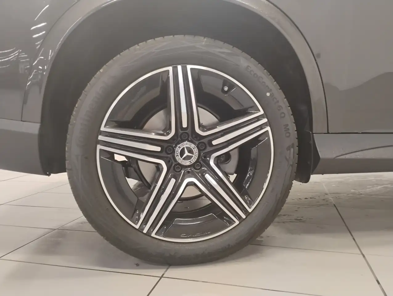 Mercedes-Benz GLC снимка Mercedes-Benz GLC