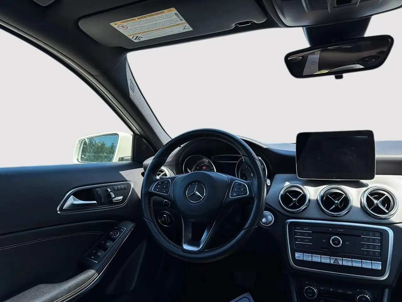 Mercedes-Benz GLA fotografie Mercedes-Benz GLA