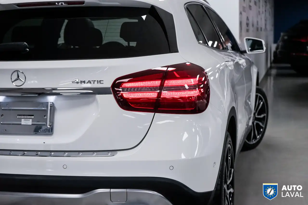Mercedes-Benz GLA fotografie Mercedes-Benz GLA