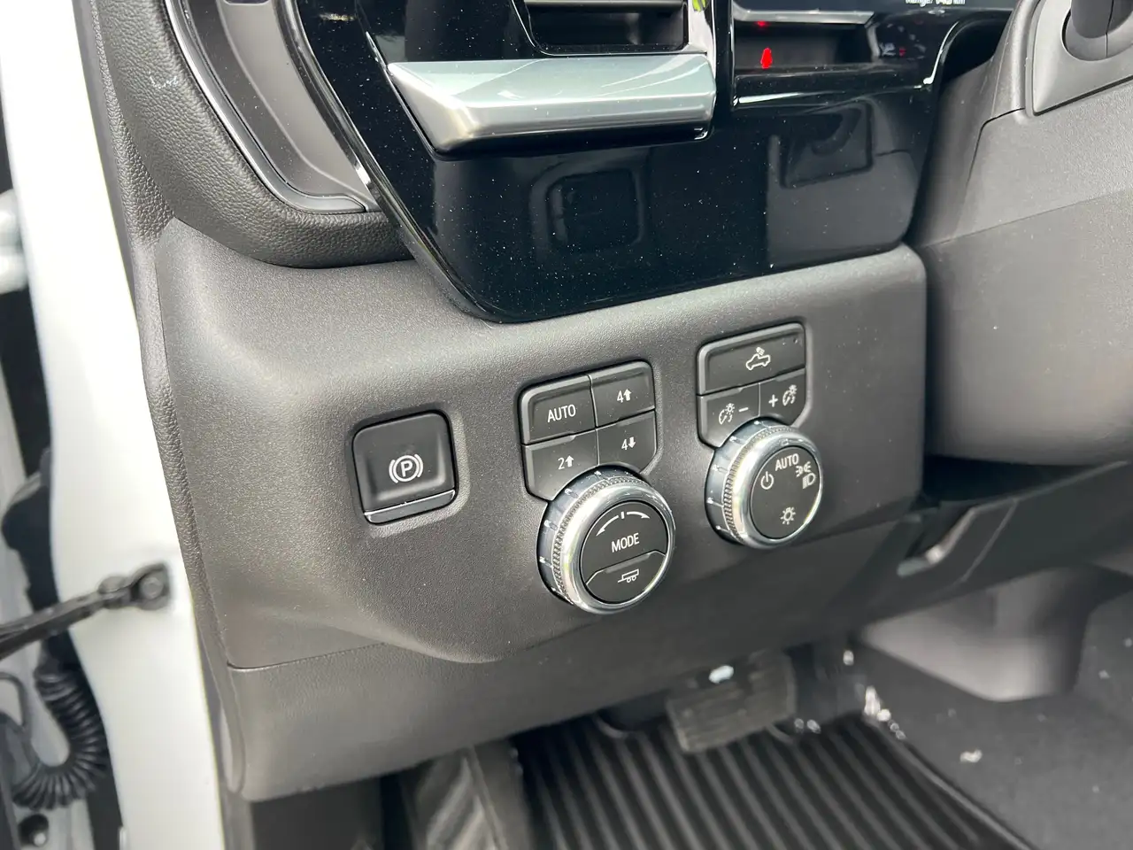 GMC Sierra 1500 fotografie GMC Sierra 1500