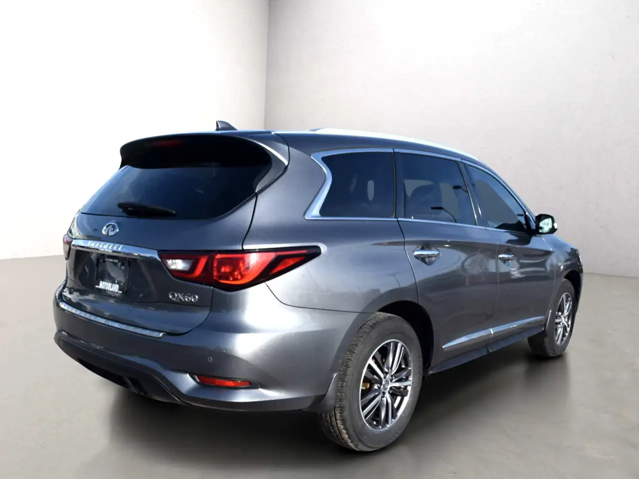 Infiniti QX60 снимка Infiniti QX60