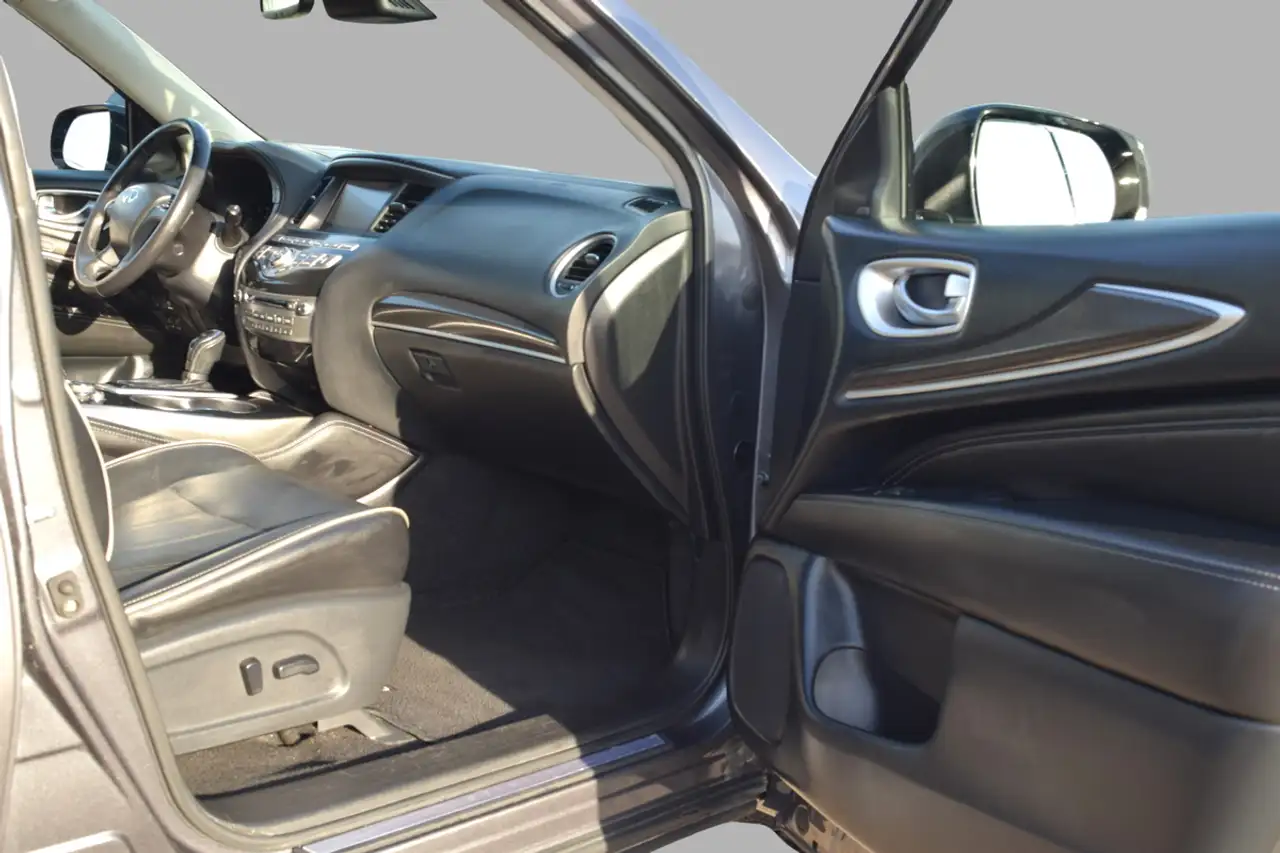 Infiniti QX60 снимка Infiniti QX60
