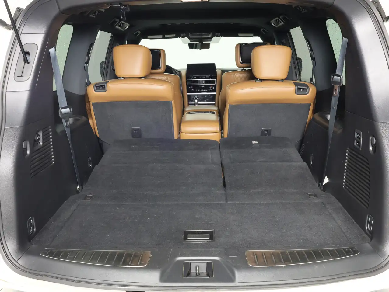 Infiniti QX80 fotografie Infiniti QX80