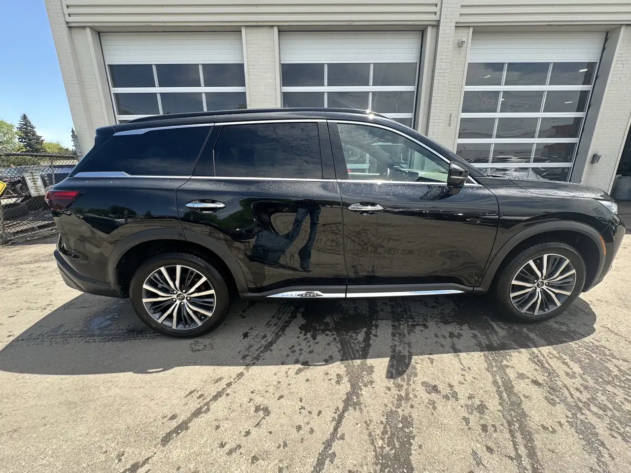 Infiniti QX60 снимка Infiniti QX60