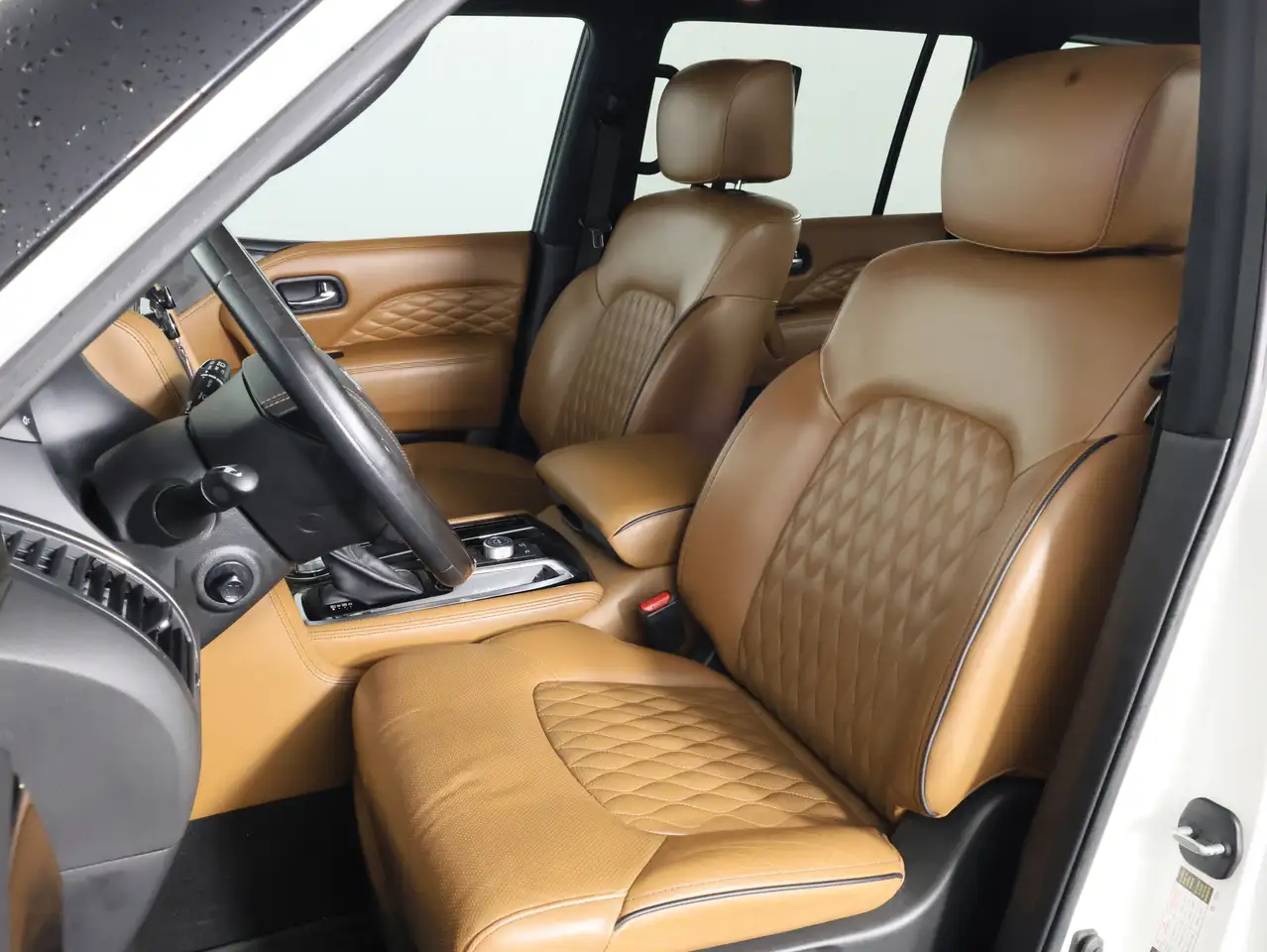 Infiniti QX80 fotografie Infiniti QX80