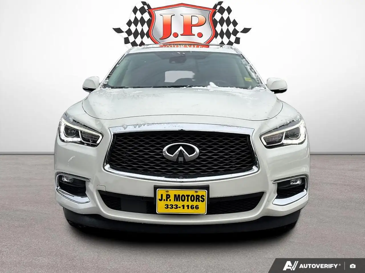 Infiniti QX60 снимка Infiniti QX60