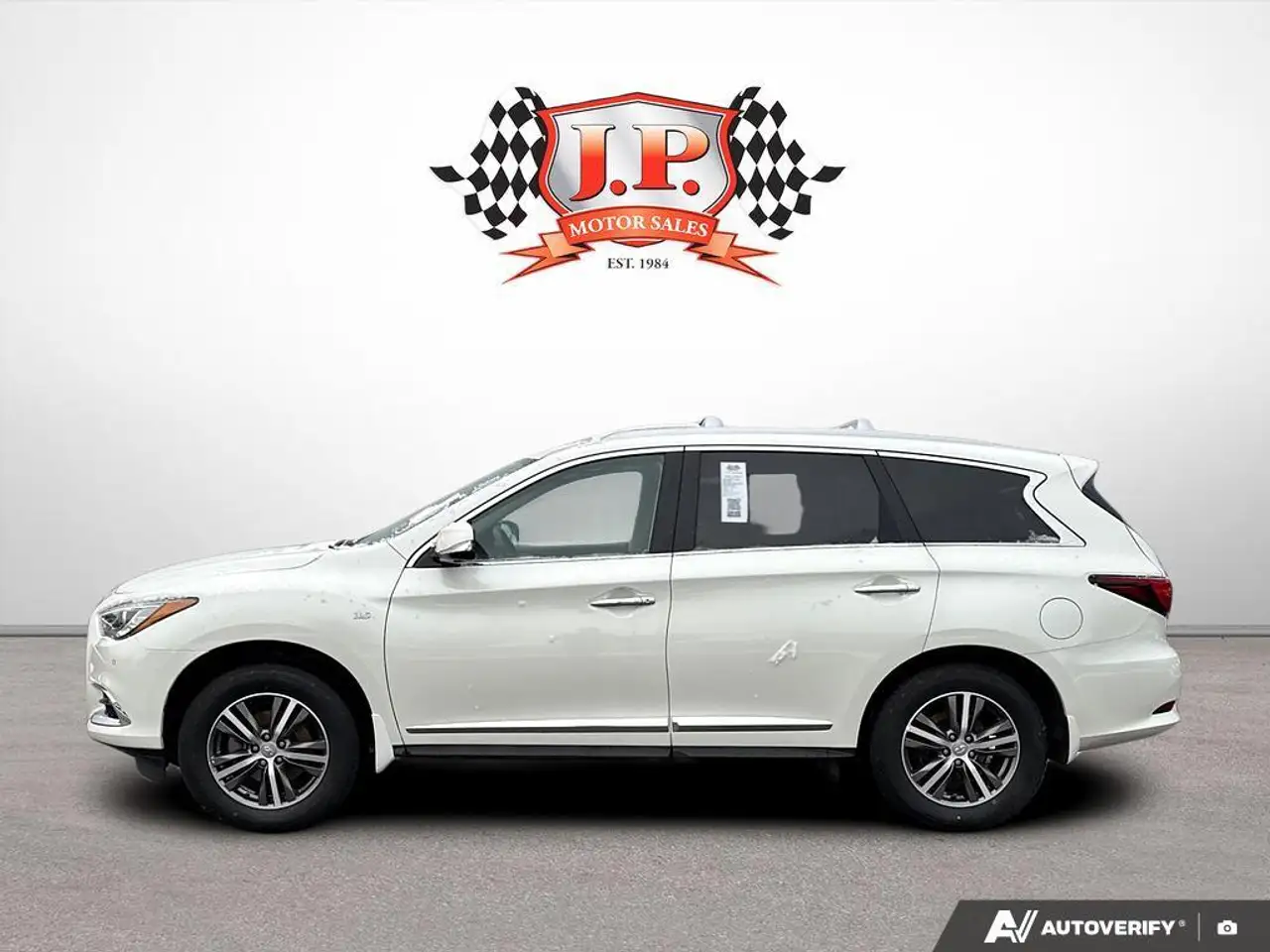 Infiniti QX60 снимка Infiniti QX60
