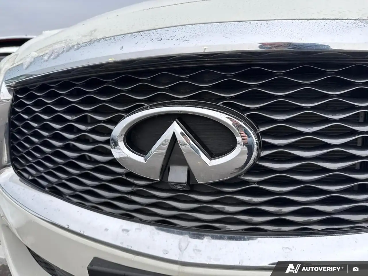 Infiniti QX60 снимка Infiniti QX60