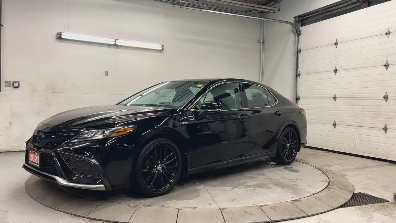 Toyota Camry снимка Toyota Camry