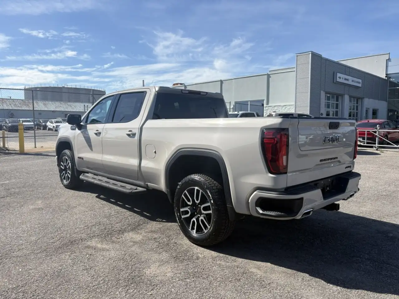 GMC Sierra 1500 photo GMC Sierra 1500