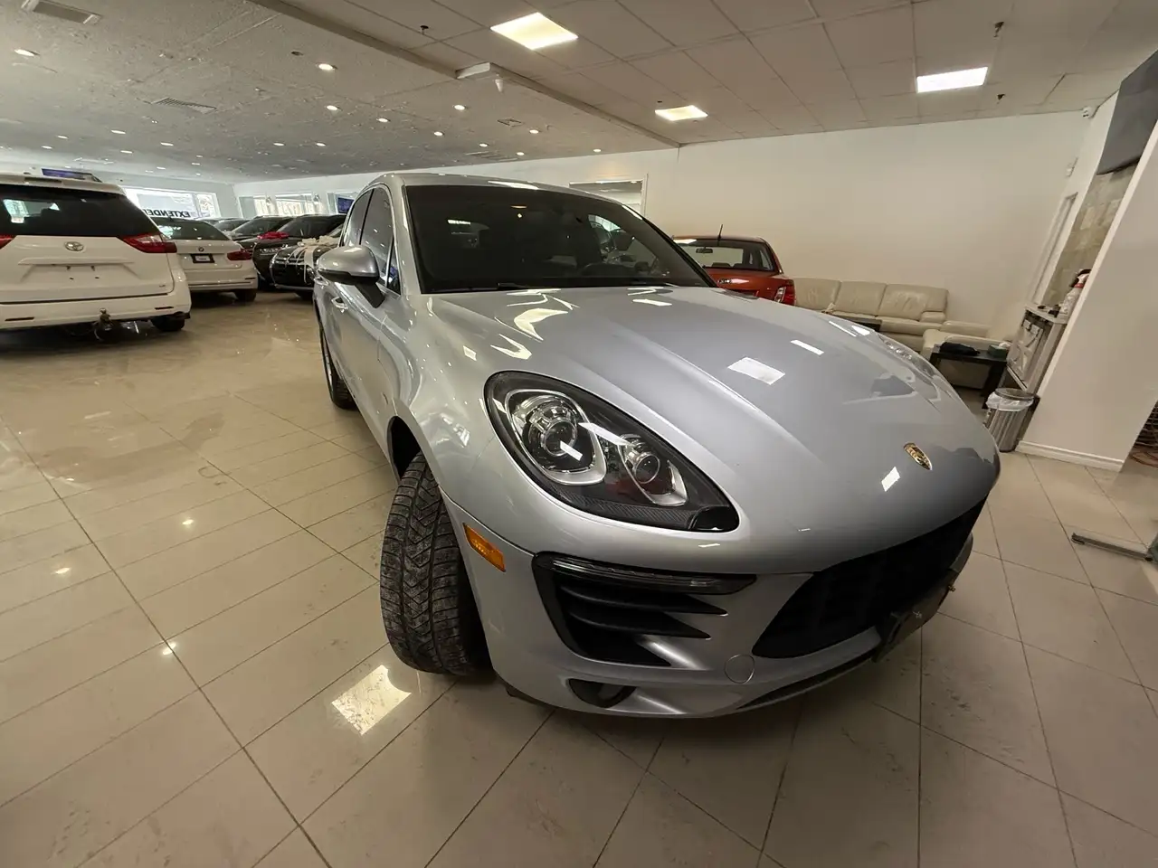 Porsche Macan снимка Porsche Macan
