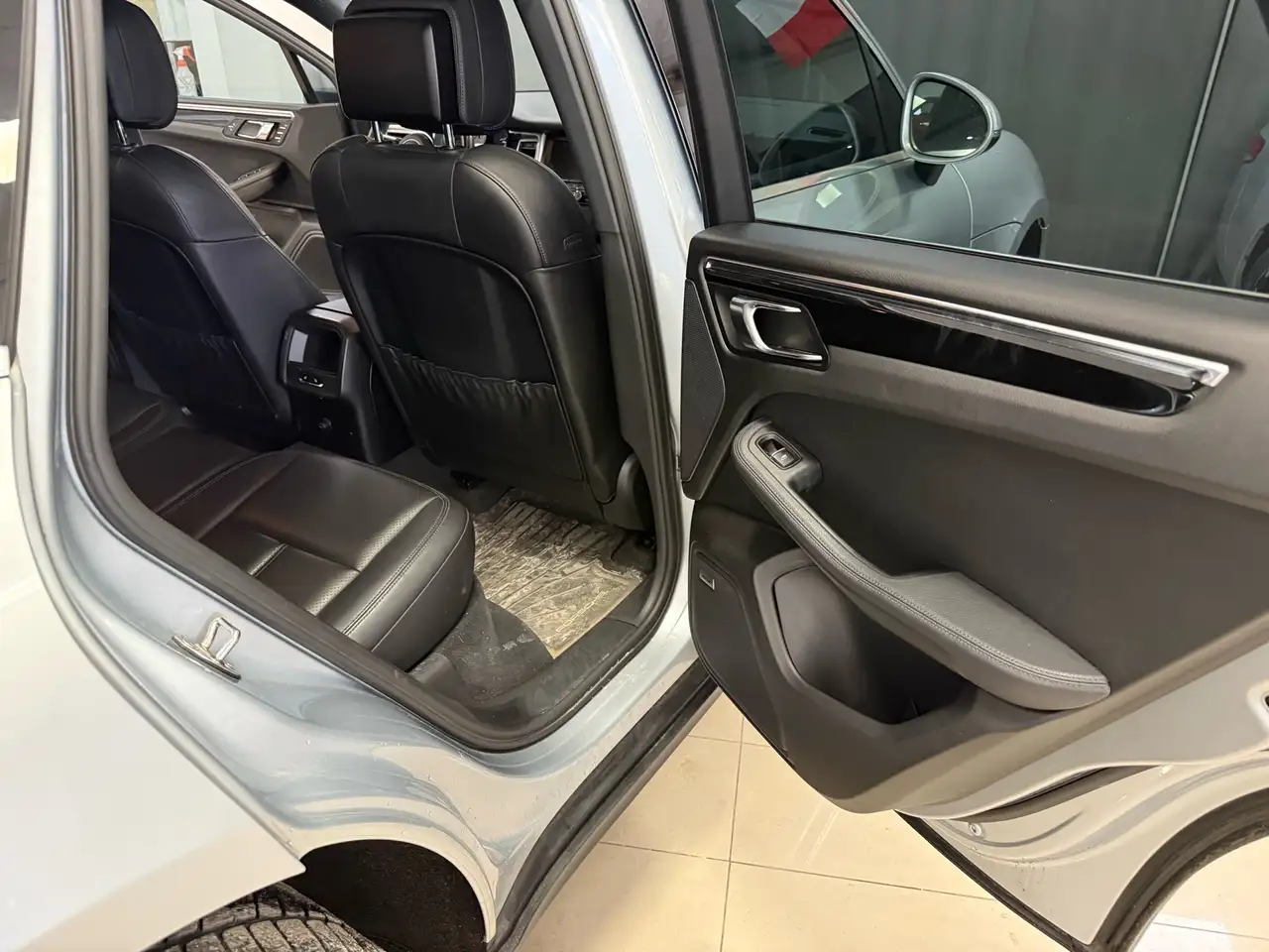 Porsche Macan снимка Porsche Macan