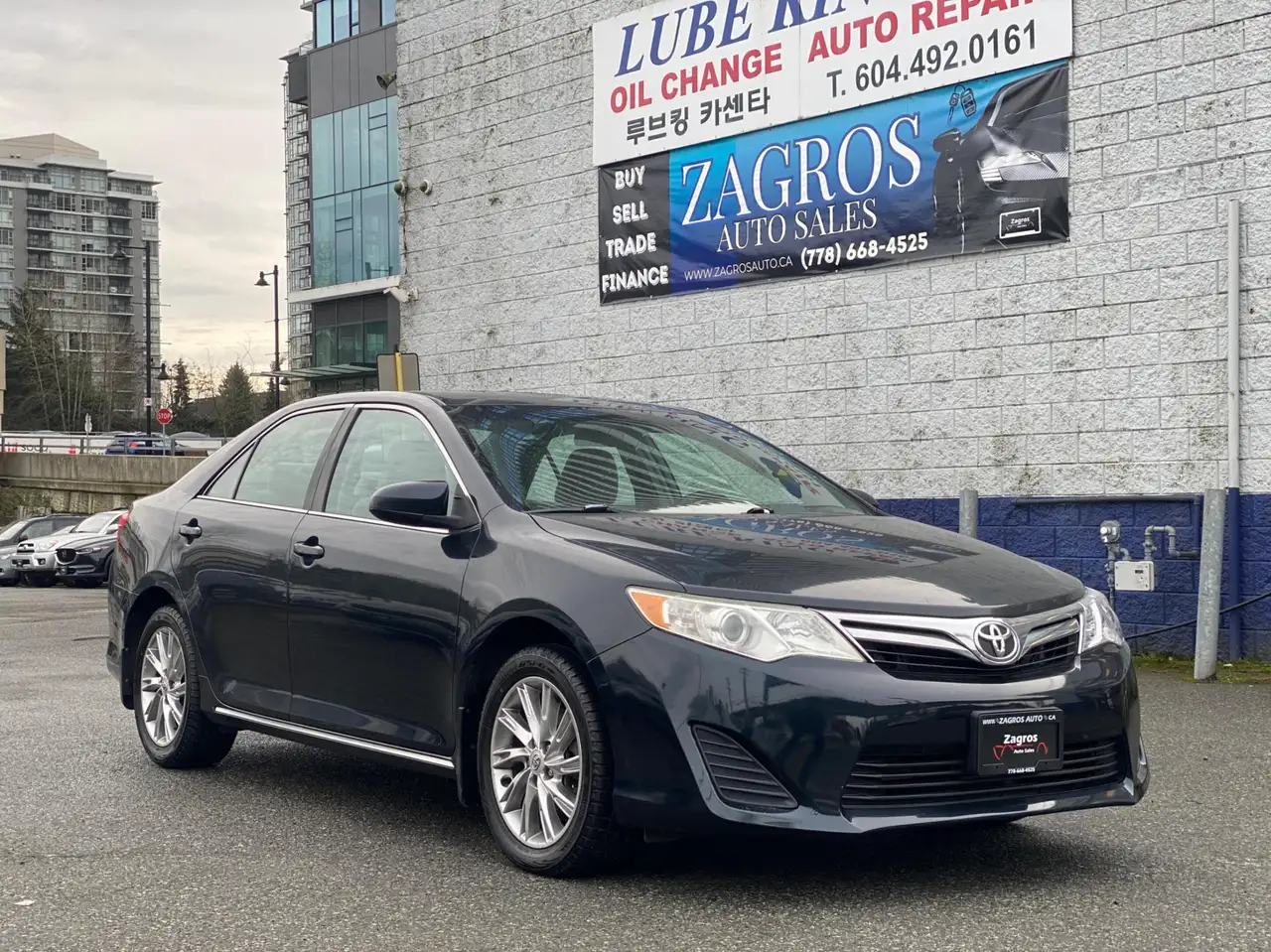 Toyota Camry снимка Toyota Camry