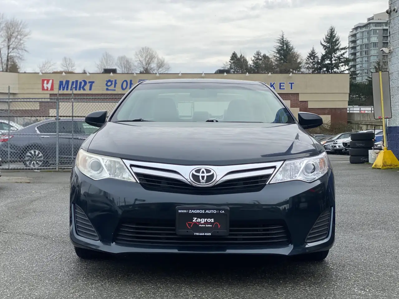 Toyota Camry снимка Toyota Camry