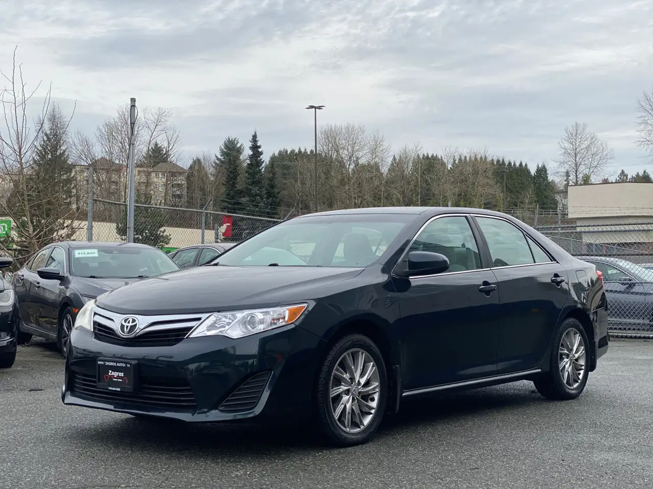 Toyota Camry снимка Toyota Camry