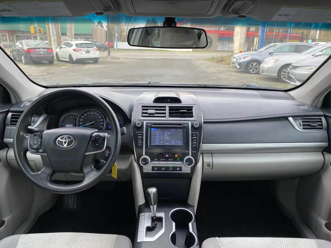 Toyota Camry снимка Toyota Camry