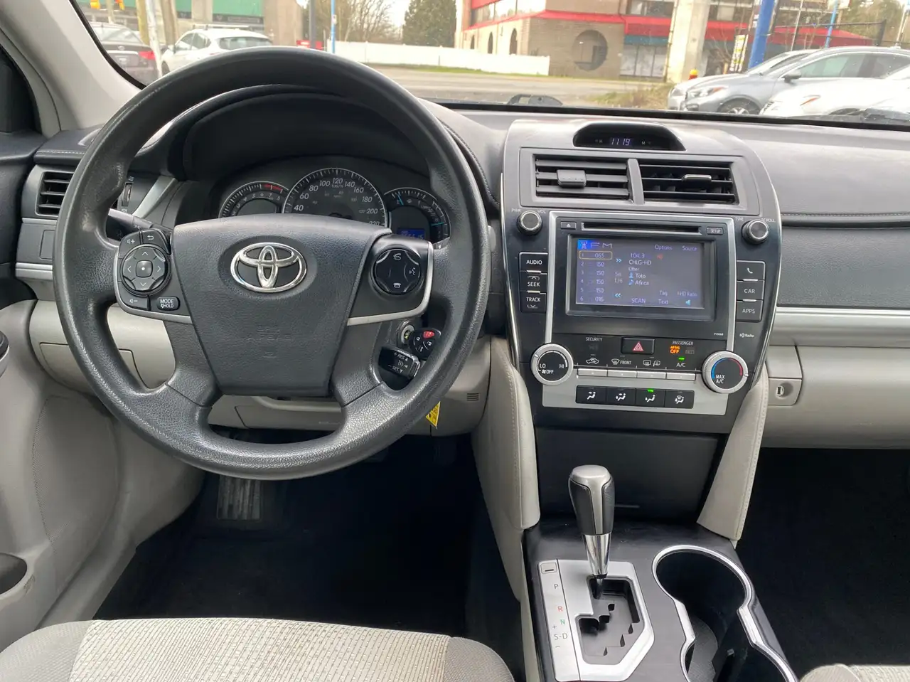 Toyota Camry снимка Toyota Camry