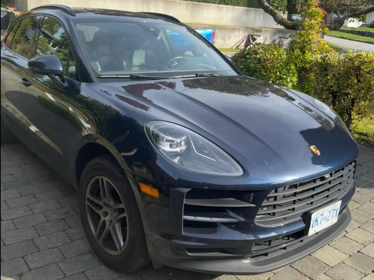 Porsche Macan photo Porsche Macan