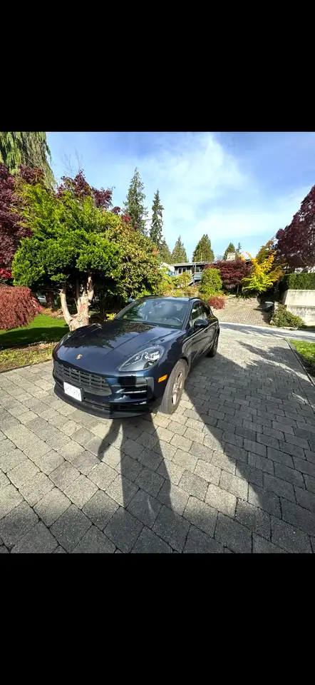 Porsche Macan photo Porsche Macan