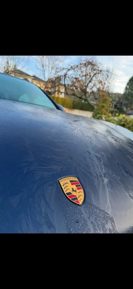 Porsche Macan photo Porsche Macan