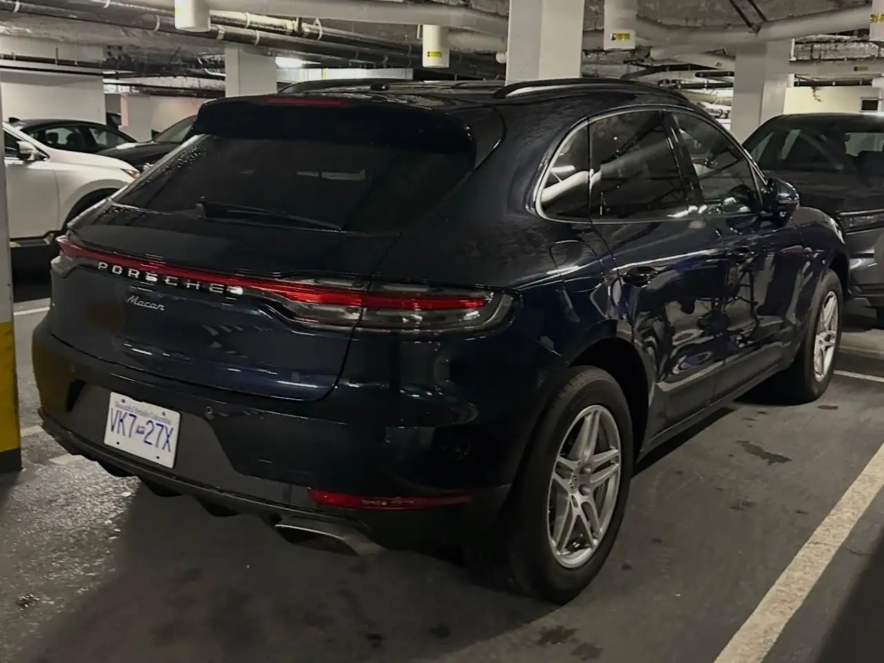 Porsche Macan photo Porsche Macan