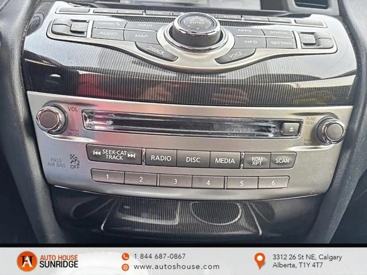 Infiniti QX60 снимка Infiniti QX60