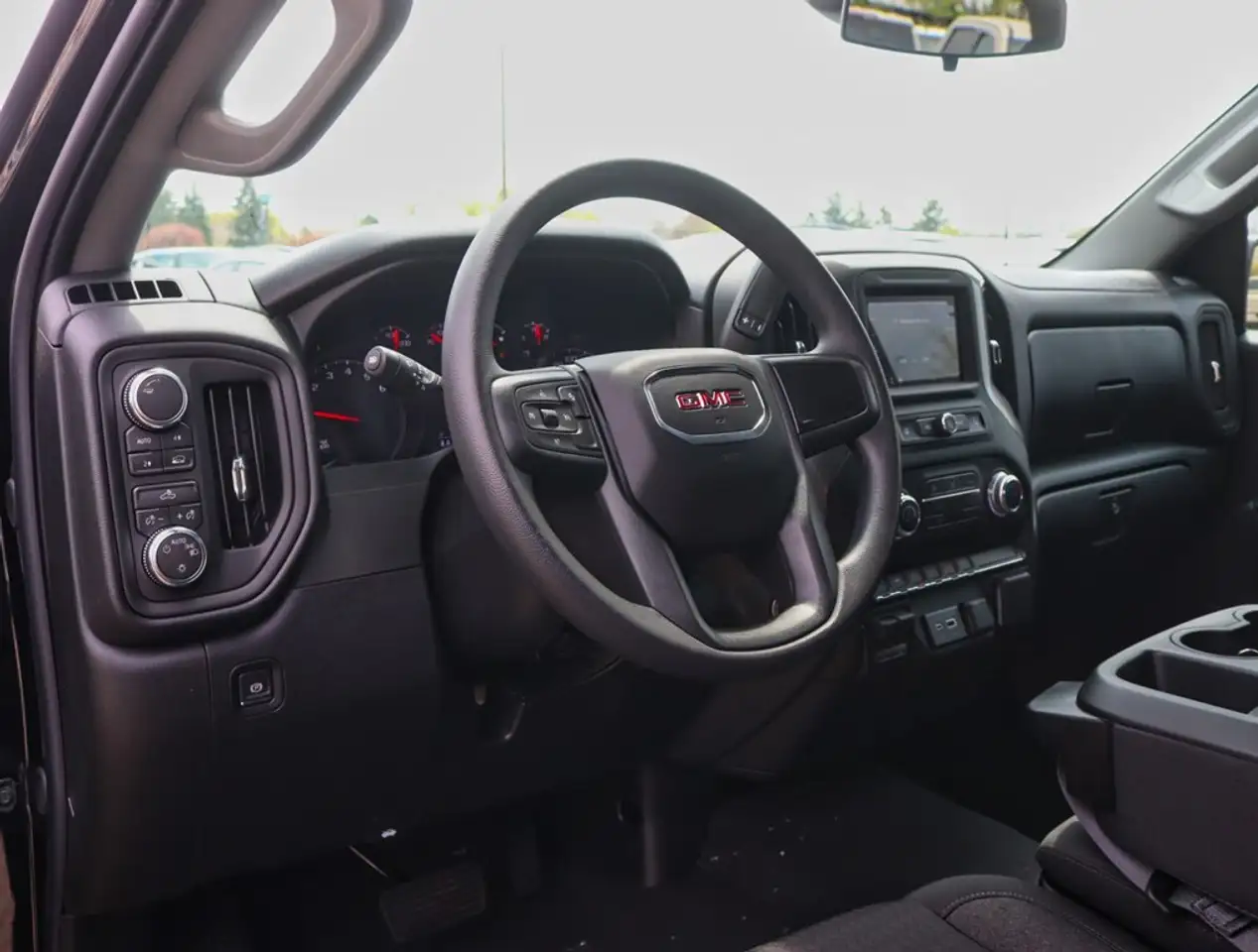 GMC Sierra 1500 снимка GMC Sierra 1500