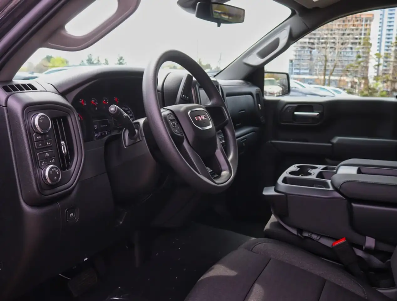GMC Sierra 1500 снимка GMC Sierra 1500