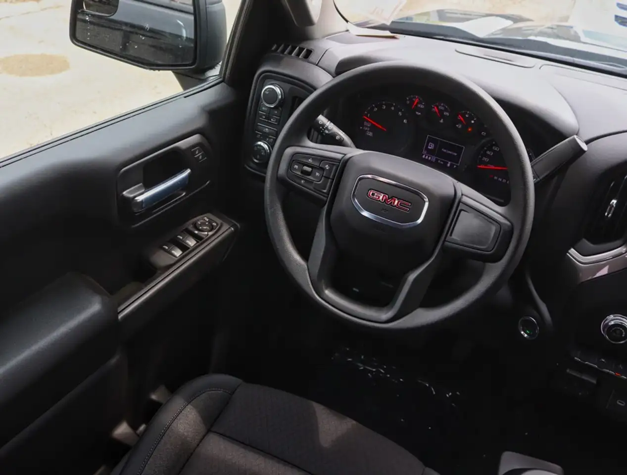 GMC Sierra 1500 снимка GMC Sierra 1500