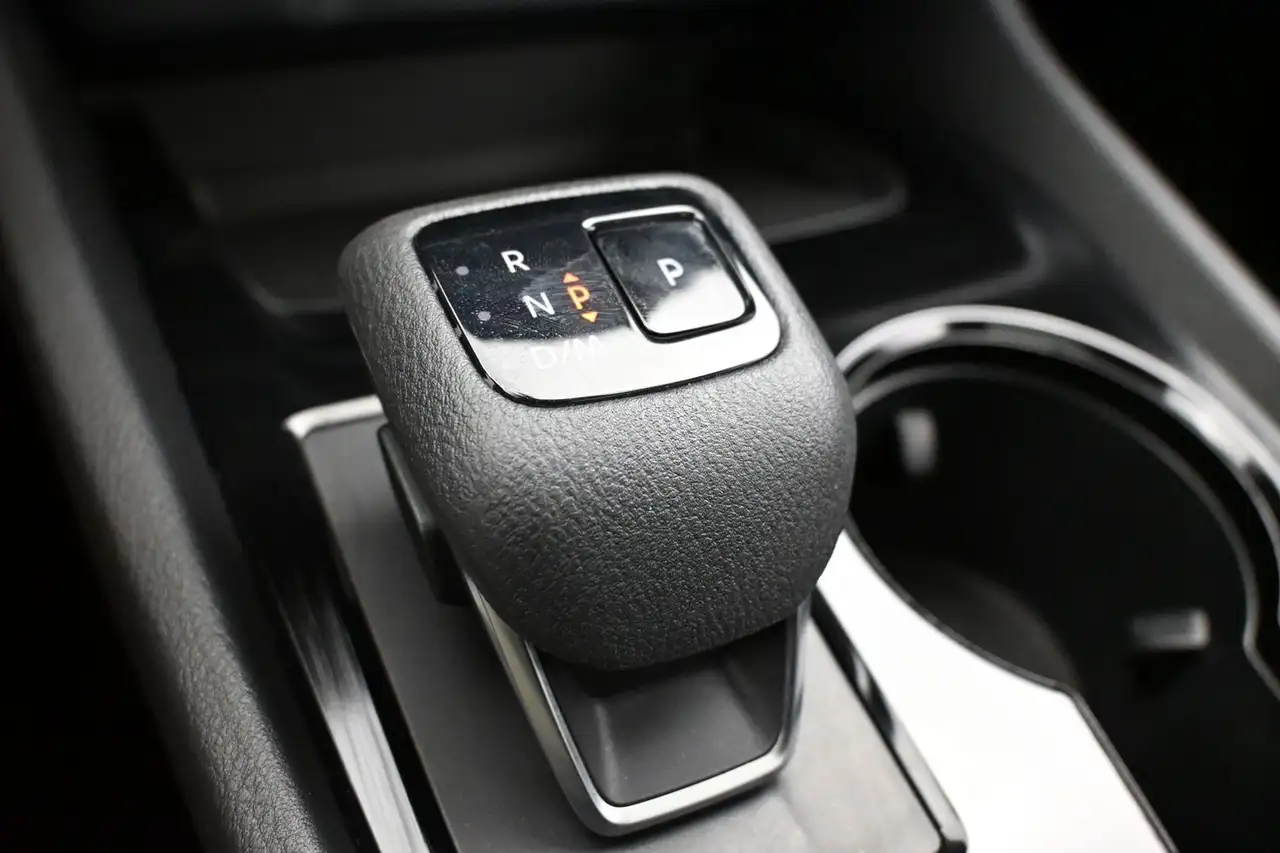 Nissan Rogue fotografie Nissan Rogue