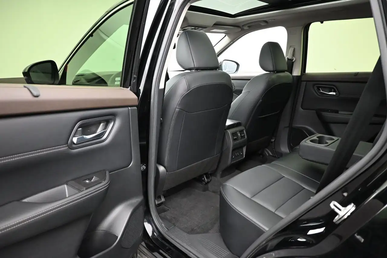 Nissan Rogue fotografie Nissan Rogue