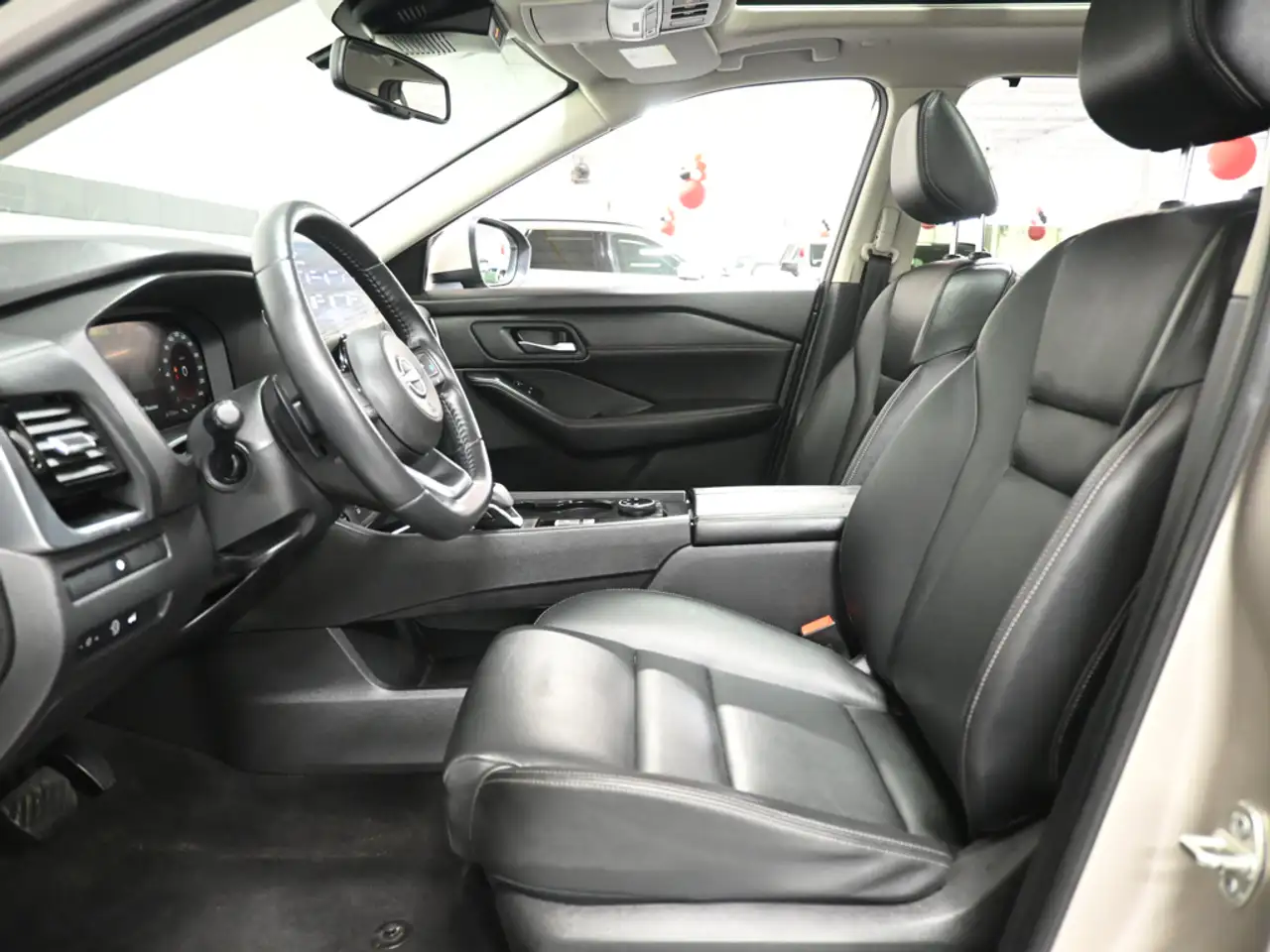 Nissan Rogue fotografie Nissan Rogue