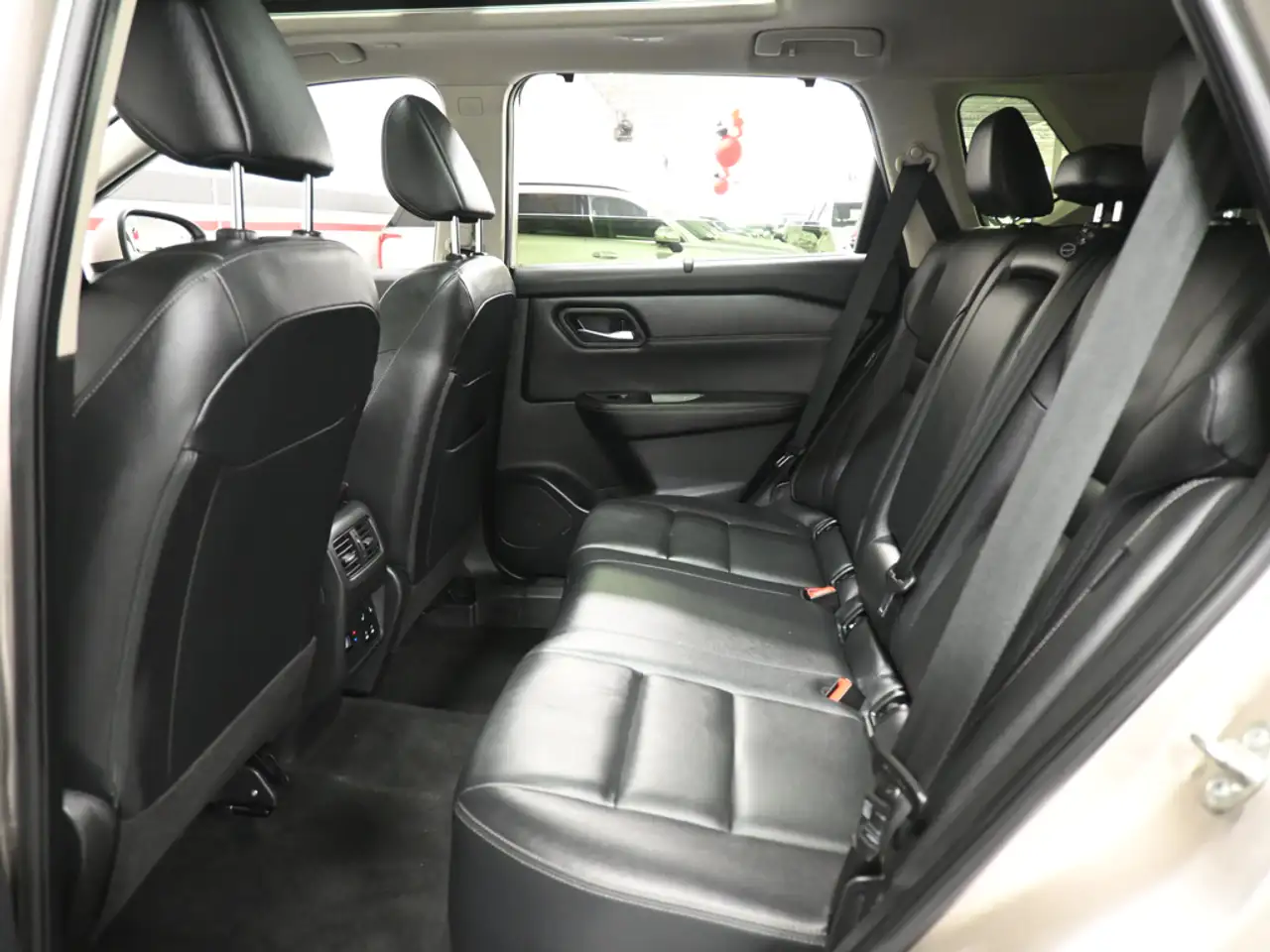 Nissan Rogue fotografie Nissan Rogue