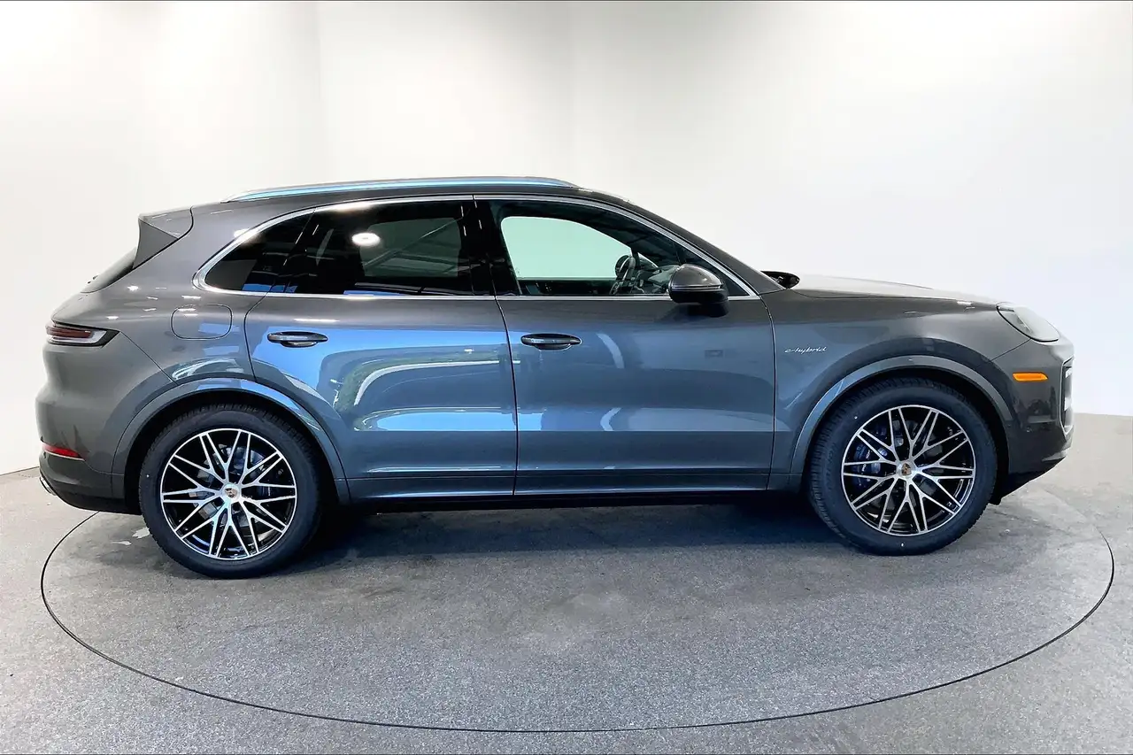 Porsche Cayenne снимка Porsche Cayenne