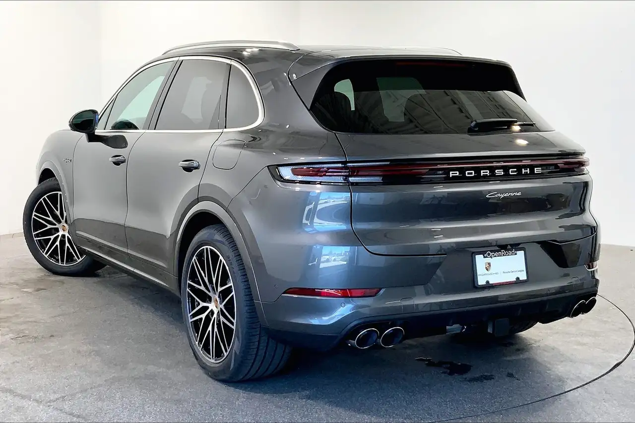 Porsche Cayenne снимка Porsche Cayenne