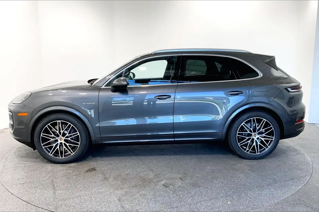 Porsche Cayenne снимка Porsche Cayenne