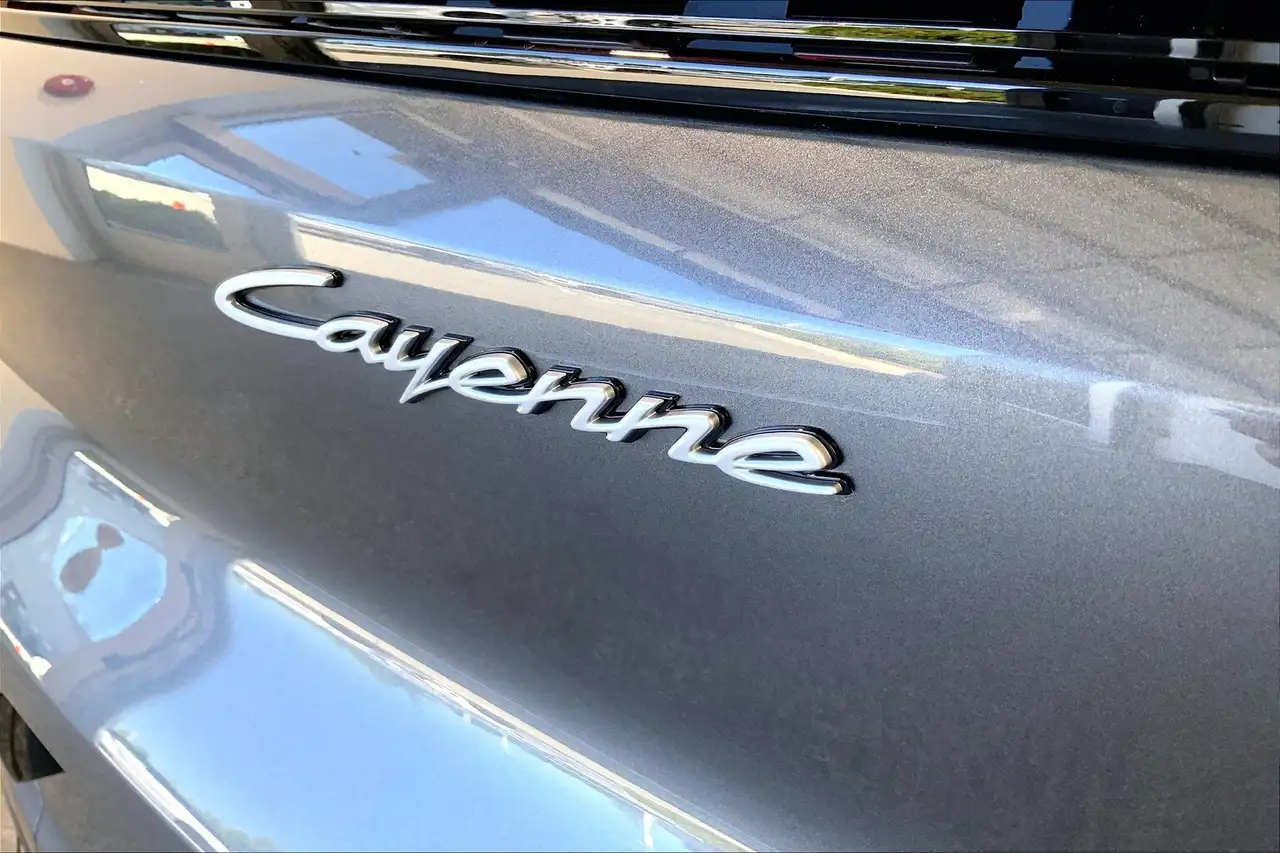 Porsche Cayenne снимка Porsche Cayenne