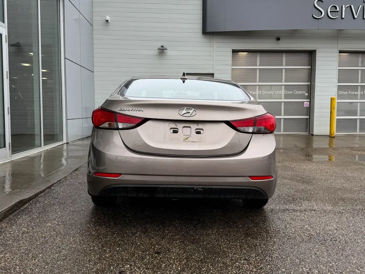 Hyundai ELANTRA снимка Hyundai ELANTRA