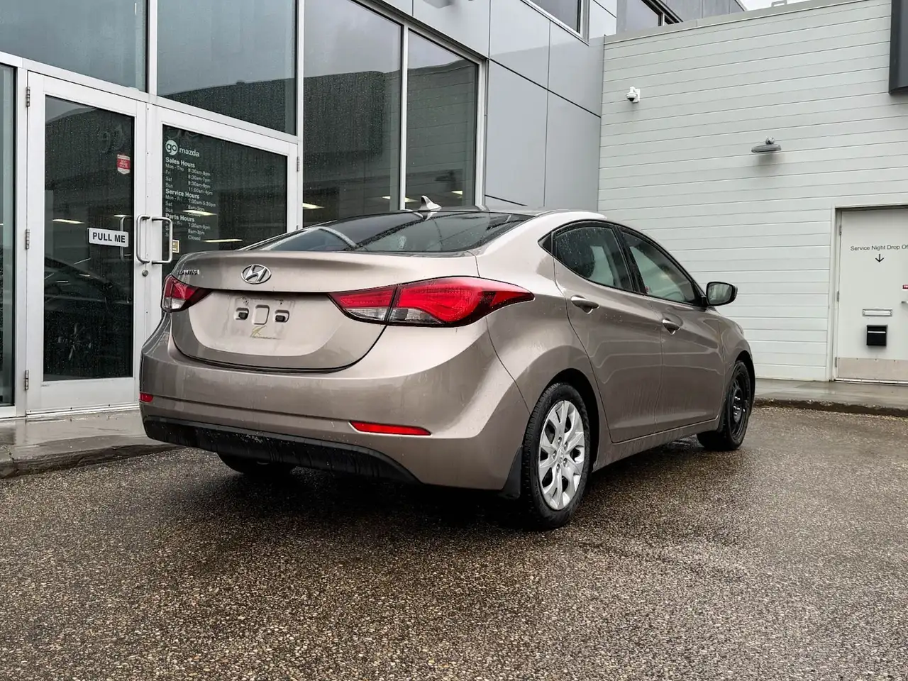 Hyundai ELANTRA снимка Hyundai ELANTRA