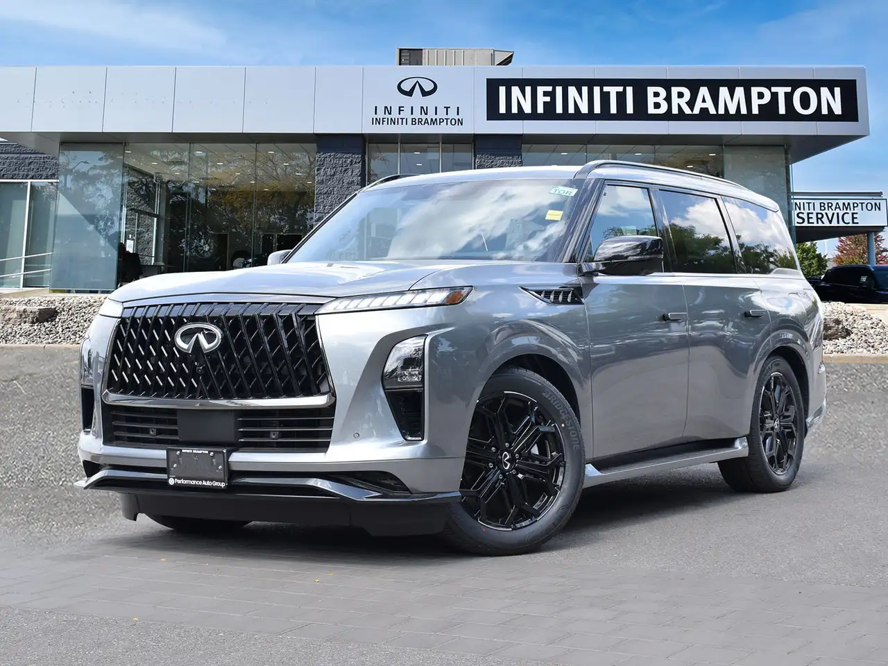 Infiniti QX80 снимка Infiniti QX80