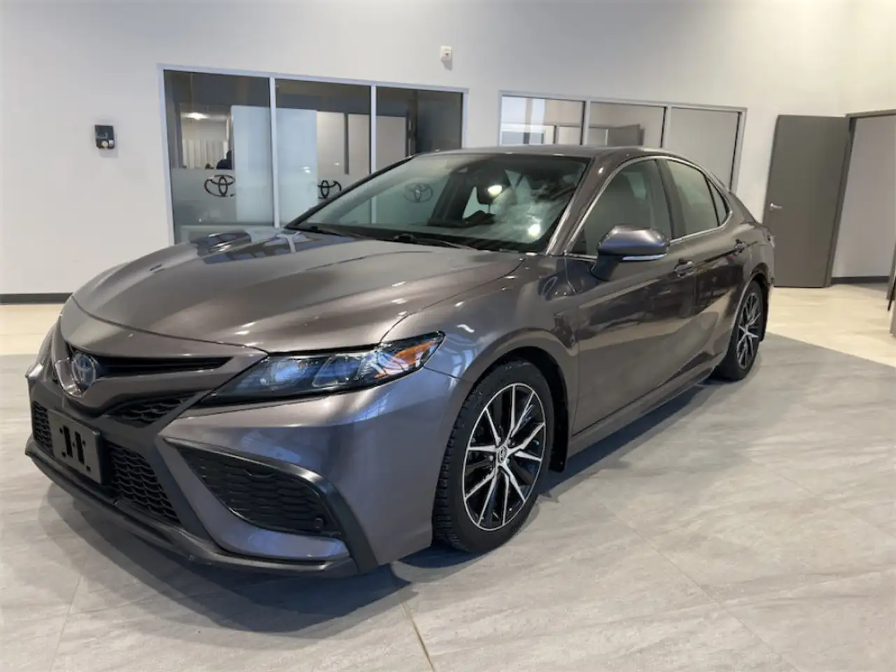 Toyota Camry снимка Toyota Camry