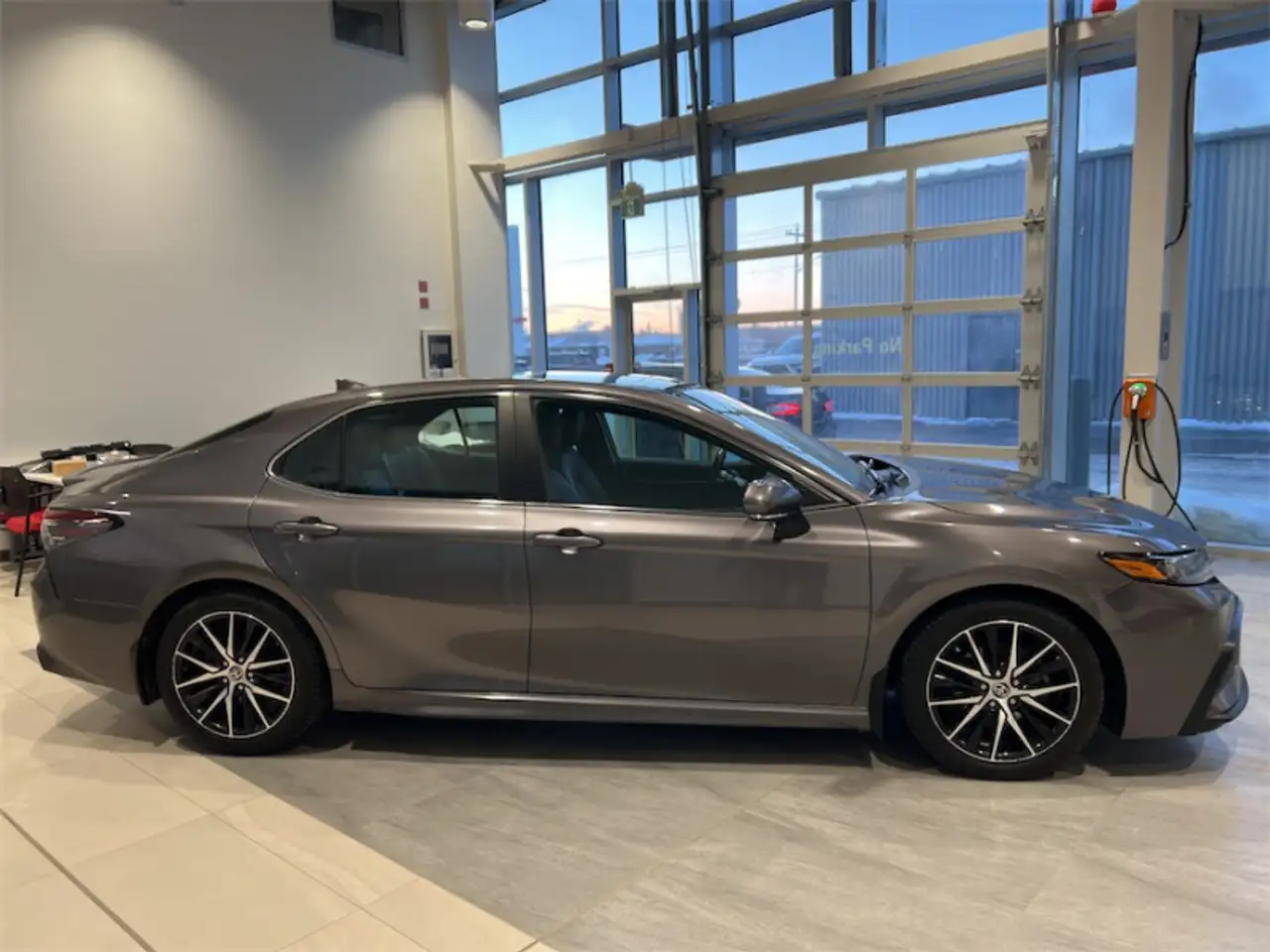 Toyota Camry снимка Toyota Camry