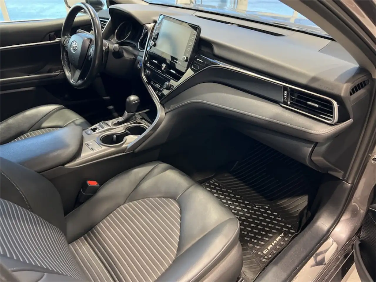 Toyota Camry снимка Toyota Camry