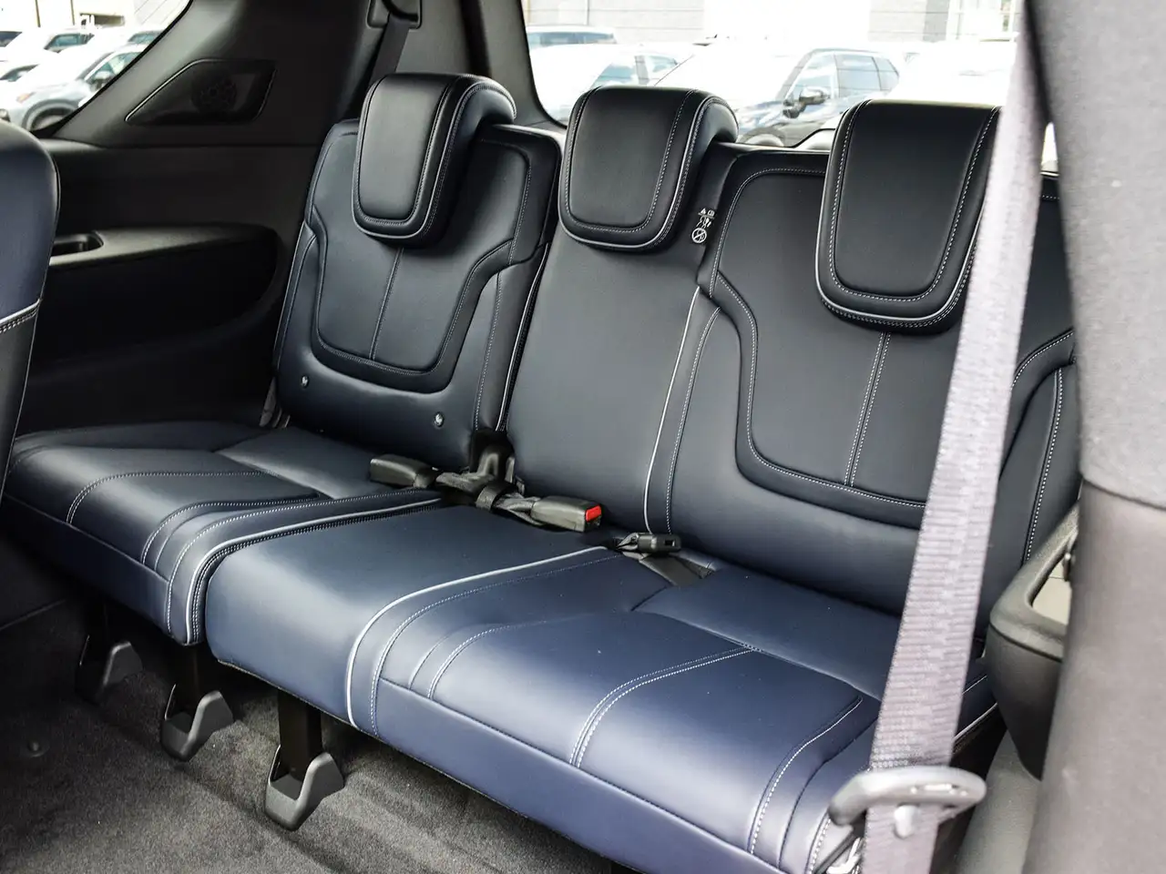 Infiniti QX80 снимка Infiniti QX80